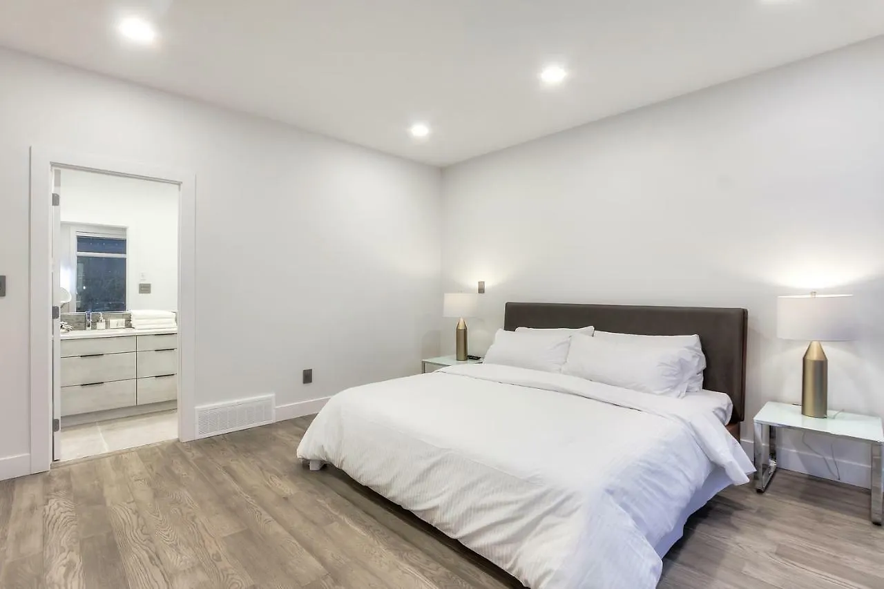 New Luxury Townhome Edmonton 0*,