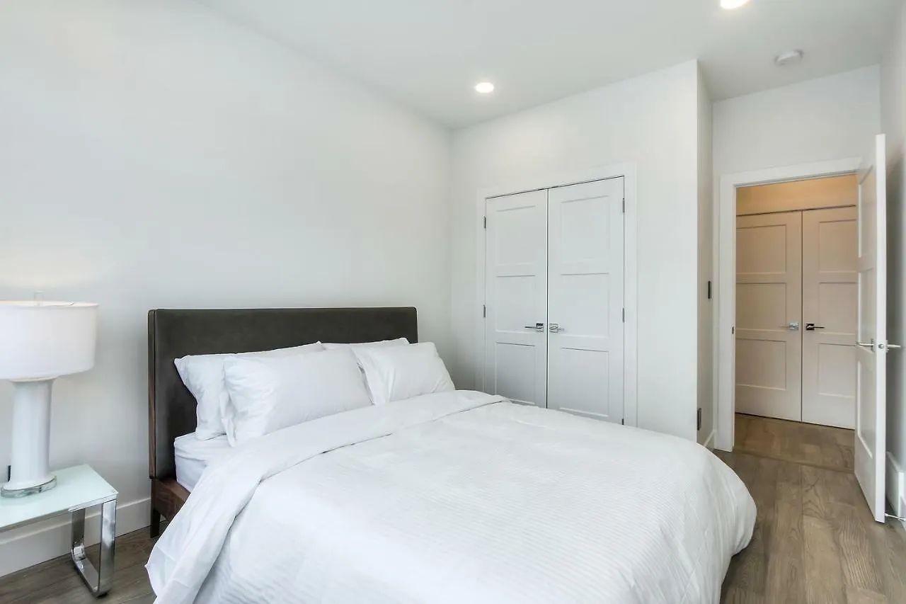 New Luxury Townhome Edmonton 0*,
